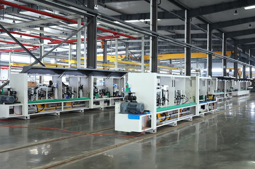 山东济南大型板式家具数控设备生产厂,产品涵盖数控开料机 六面钻 封边机